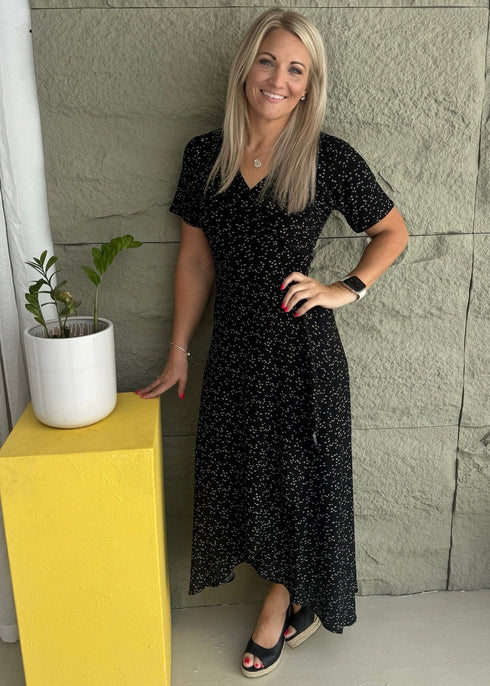 Dress The Maxi Wrap Dress - Ivory Birds dubai outfit dress brunch fashion mums