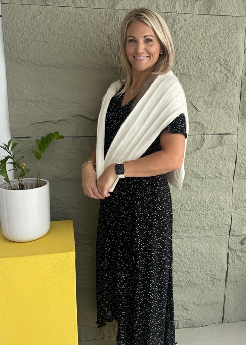 Dress The Maxi Wrap Dress - Ivory Birds dubai outfit dress brunch fashion mums