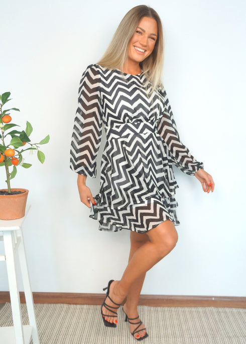 Dress The Dream Dress - Painted Chevron dubai outfit dress brunch fashion mums