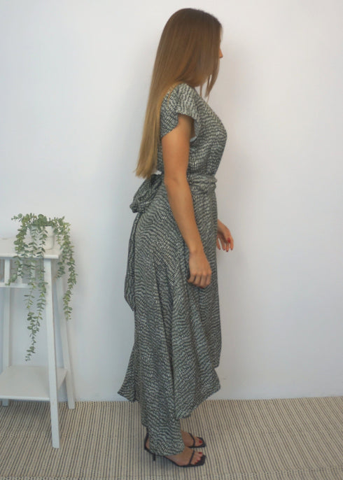 Dresses The Evening Dress - Olive Martinis Satin dubai outfit dress brunch fashion mums