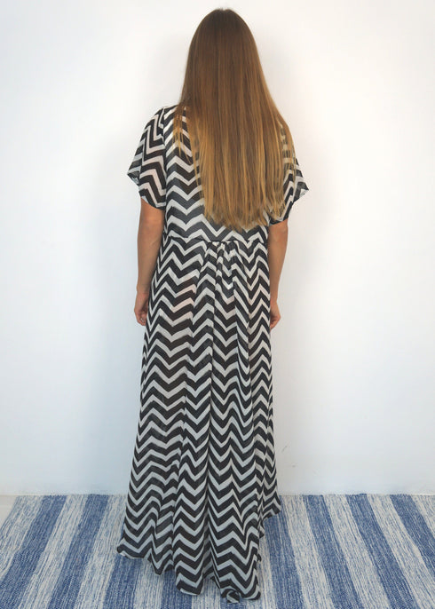The Beach Wrap Dress - Black & White Painted Chevron dubai outfit dress brunch fashion mums