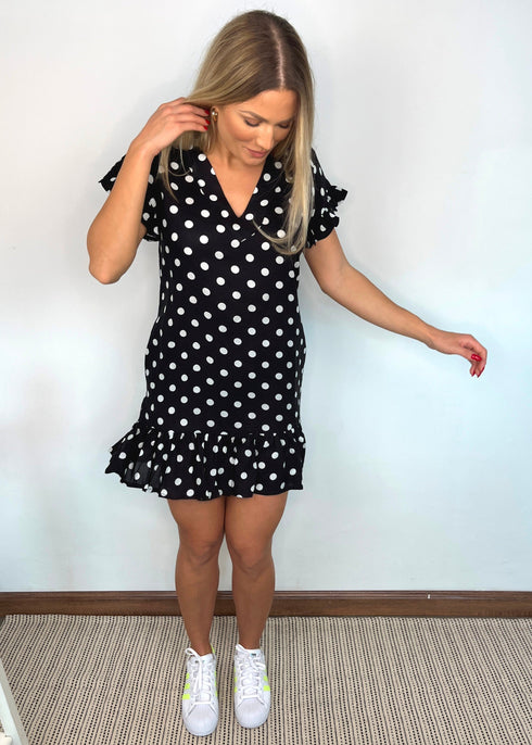 The V Flirty Anywhere Dress - City Polka dubai outfit dress brunch fashion mums